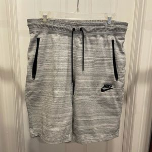 Nike Sportswear Fleece sweat shorts